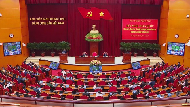Hội nghị tổng kết về công tác tổ chức xây dựng Đảng: Định hướng nhiệm vụ năm 2026 - Ảnh 1.