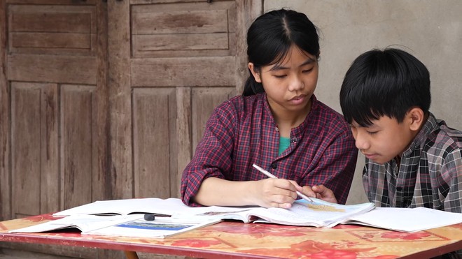 Bà ngoại U80 gồng gánh nuôi con tâm thần và cháu mồ côi - Ảnh 7.