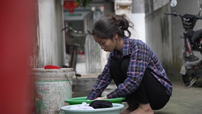 Chuyện hai mẹ con nương tựa nhau trong căn nhà chưa tới 10m2 - Ảnh 6.