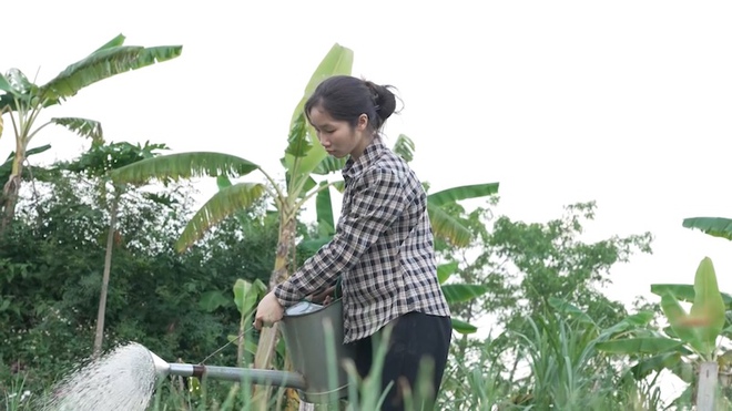 Chuyện hai mẹ con nương tựa nhau trong căn nhà chưa tới 10m2 - Ảnh 7.