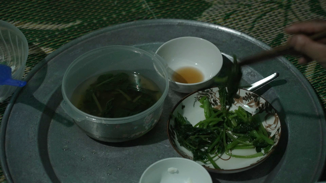 Không dám uống thuốc vì sợ tốn tiền, để lo cho các con - Ảnh 2.