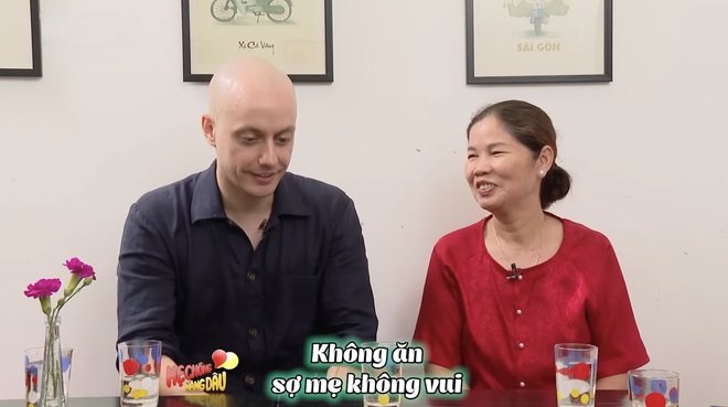 Rể Tây choáng váng với đám cưới của người Việt - Ảnh 1.