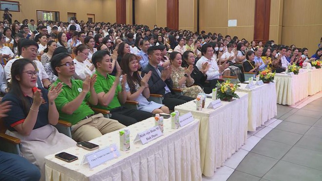 Sinh viên điều dưỡng trước cơ hội việc làm tăng cao - Ảnh 6.