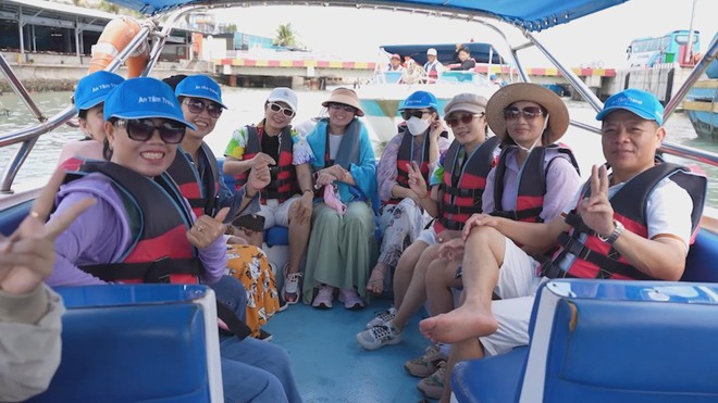 TP.HCM: Tour hè trải nghiệm du lịch bằng cano thu hút du khách - Ảnh 4.