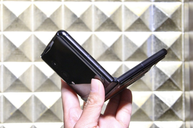 Chiếc Vertu Quantum Flip giá từ 159 triệu đến 2 tỉ đồng - Ảnh 8.