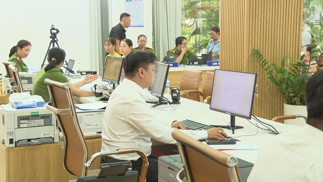 Đảm bảo hoạt động hiệu quả, phục vụ tốt nhất cho người dân ngay từ chính quyền cơ sở- Ảnh 5. Đảm bảo hoạt động hiệu quả, phục vụ tốt nhất cho người dân ngay từ chính quyền cơ sở- Ảnh 5.