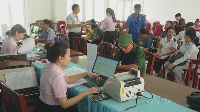 Ngân hàng Chính sách xã hội vững bước đồng hành cùng người dân TP.HCM mới - Ảnh 6.