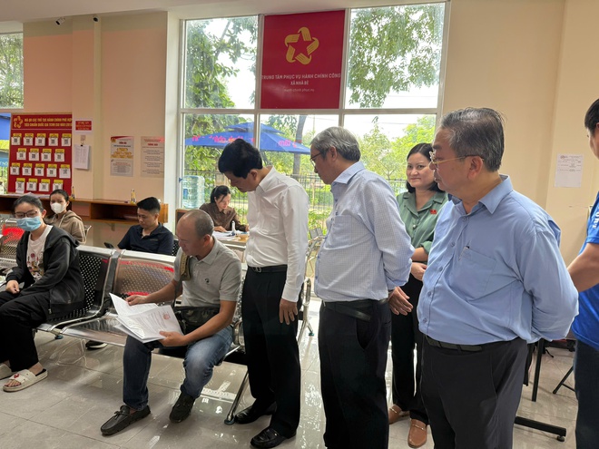 HĐND TP.HCM khảo sát tình hình tổ chức, hoạt động tại xã Nhà Bè - Ảnh 2.