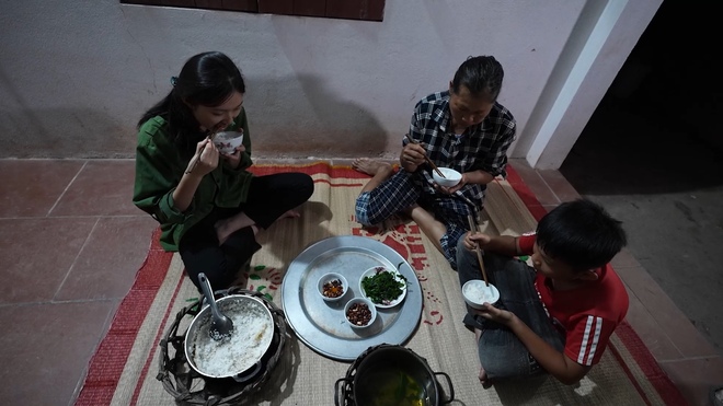 Chuyện người mẹ nghị lực, vừa chạy thận vừa nuôi hai con mồ côi - Ảnh 7.