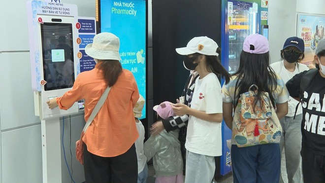 Metro số 1: Đưa vào vận hành kiot thanh toán tự động qua thẻ không chạm - Ảnh 5.