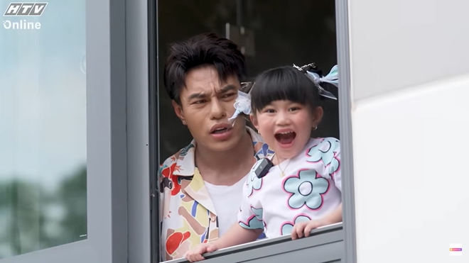 Dương Lâm dạy con kỹ năng sinh tồn khi gặp nguy hiểm- Ảnh 4. Dương Lâm dạy con kỹ năng sinh tồn khi gặp nguy hiểm- Ảnh 4.