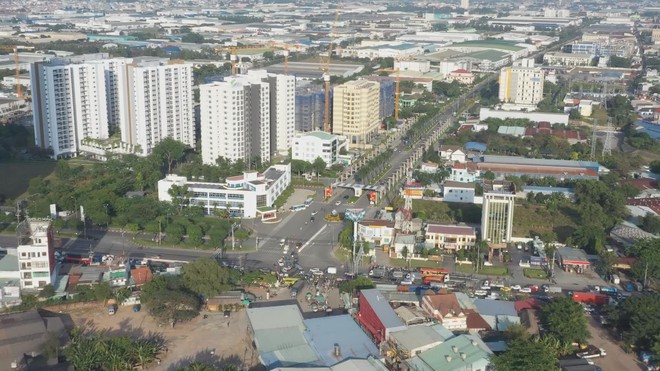 Nỗi lo của người dân, doanh nghiệp sau sáp nhập - Ảnh 1.