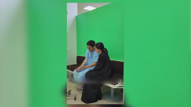 Nơi tình yêu chiến đấu với bệnh tật- Ảnh 2. Nơi tình yêu chiến đấu với bệnh tật- Ảnh 2.