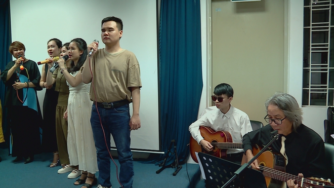 Hát cùng người khiếm thị - Ảnh 5.