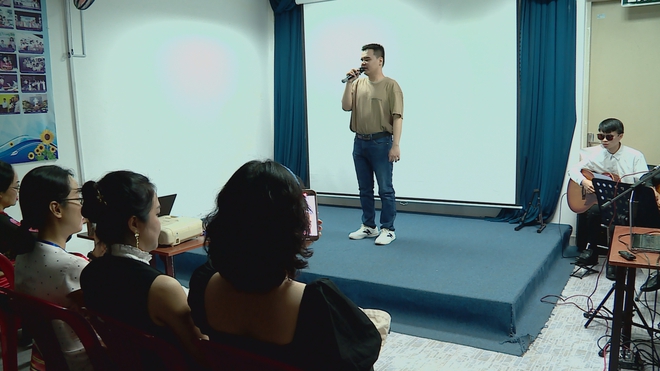 Hát cùng người khiếm thị - Ảnh 1.