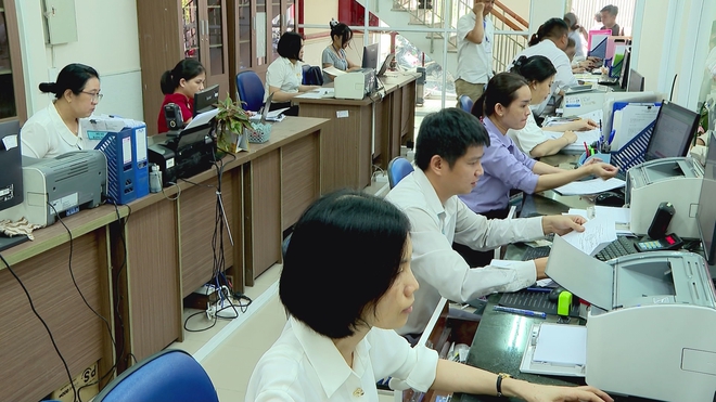 Trung tâm Phục vụ Hành chính công các phường tại TP.HCM hoạt động thông suốt, hiệu quả - Ảnh 4.