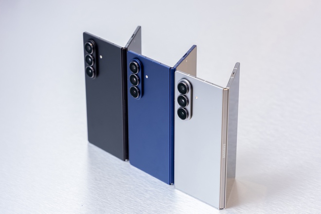 Galaxy Z Fold7 mỏng nhẹ đột phá, trải nghiệm A.I. vượt trội - Ảnh 1.