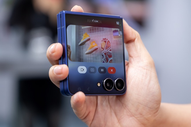 Samsung ra mắt Galaxy Z Flip7: Tối ưu thiết kế gập cùng hỗ trợ A.I. toàn diện - Ảnh 7.