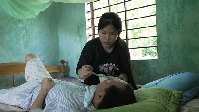 Em Minh Hiếu: Cha em bị chấn thương sọ não, mẹ một mình gánh mọi nỗi lo - Ảnh 11.