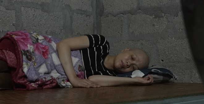 Em Cao Minh Hùng: Mẹ en bị ung thư, cha lao động cật lực nuôi cả nhà - Ảnh 3.