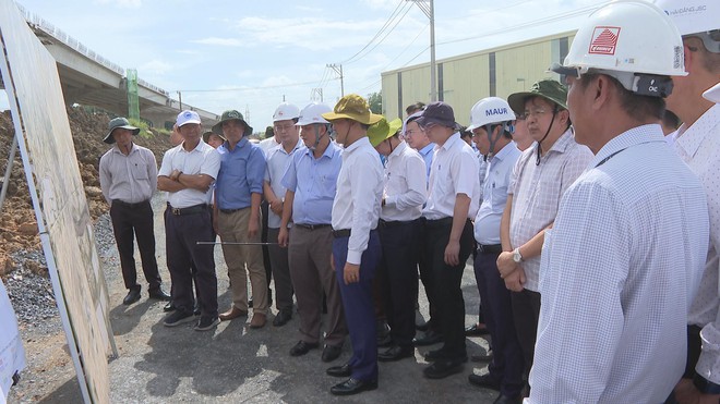 Thúc đẩy tiến độ Vành đai 3, phấn đấu thông xe kỹ thuật nhiều đoạn trong năm nay - Ảnh 2.