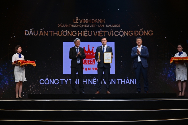 Lễ Vinh danh Dấu ấn Thương hiệu Việt 2025: Khởi trình vinh quang của doanh nghiệp Việt- Ảnh 29. Lễ Vinh danh Dấu ấn Thương hiệu Việt 2025: Khởi trình vinh quang của doanh nghiệp Việt- Ảnh 29.