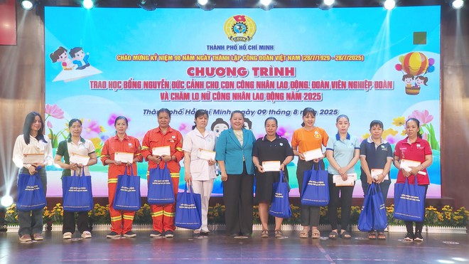 Công đoàn TP.HCM tiếp sức con em công nhân, chăm lo lao động khó khăn- Ảnh 7. Công đoàn TP.HCM tiếp sức con em công nhân, chăm lo lao động khó khăn- Ảnh 7.