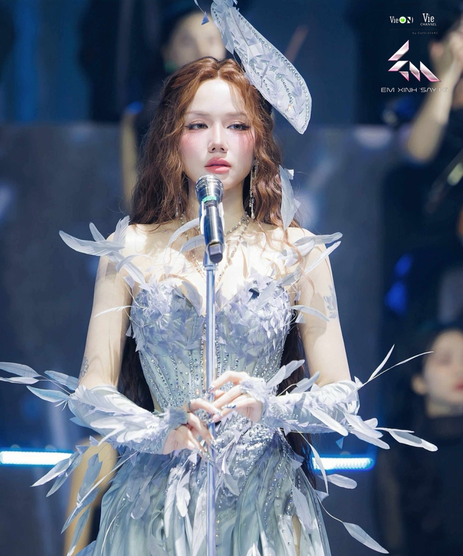 Đội "em xinh" Phương Ly mang dàn nhạc giao hưởng lên sân khấu- Ảnh 6. Đội "em xinh" Phương Ly mang dàn nhạc giao hưởng lên sân khấu- Ảnh 6.