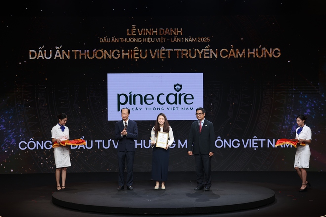 Lễ Vinh danh Dấu ấn Thương hiệu Việt 2025: Khởi trình vinh quang của doanh nghiệp Việt- Ảnh 19. Lễ Vinh danh Dấu ấn Thương hiệu Việt 2025: Khởi trình vinh quang của doanh nghiệp Việt- Ảnh 19.