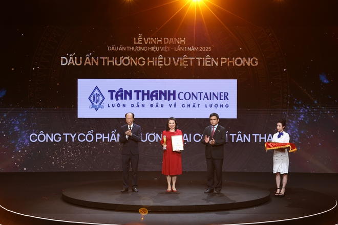 Lễ Vinh danh Dấu ấn Thương hiệu Việt 2025: Khởi trình vinh quang của doanh nghiệp Việt- Ảnh 8. Lễ Vinh danh Dấu ấn Thương hiệu Việt 2025: Khởi trình vinh quang của doanh nghiệp Việt- Ảnh 8.