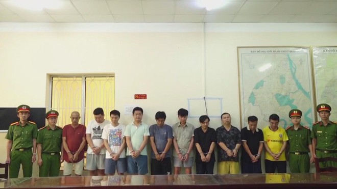 TP.HCM khen thưởng công an triệt phá đường dây đánh bạc qua mạng hơn 20 ngàn tỷ đồng- Ảnh 3.