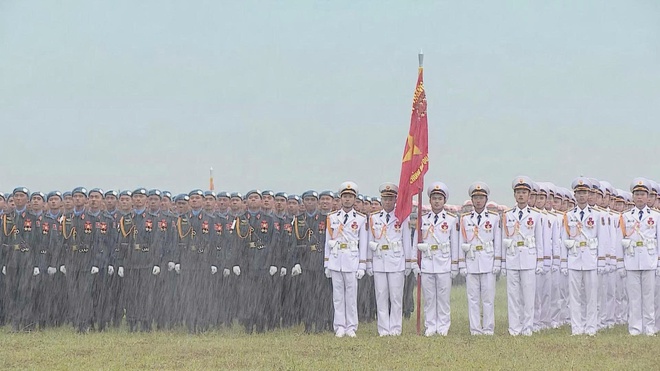 Vượt mưa lớn, hơn 16.000 chiến sĩ tổng hợp luyện diễu binh, diễu hành A80- Ảnh 4.