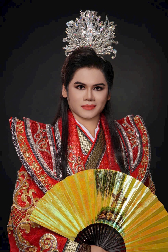 4 thế hệ cải lương quy tụ trong minishow nghệ sĩ Thanh Long - Ảnh 8.