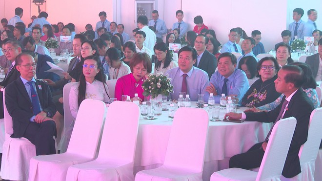 Báo Tuổi Trẻ 50 năm - hành trình nử thế kỷ phát huy bản sắc " Đỏ - Trẻ - Sài gòn" - Ảnh 1.