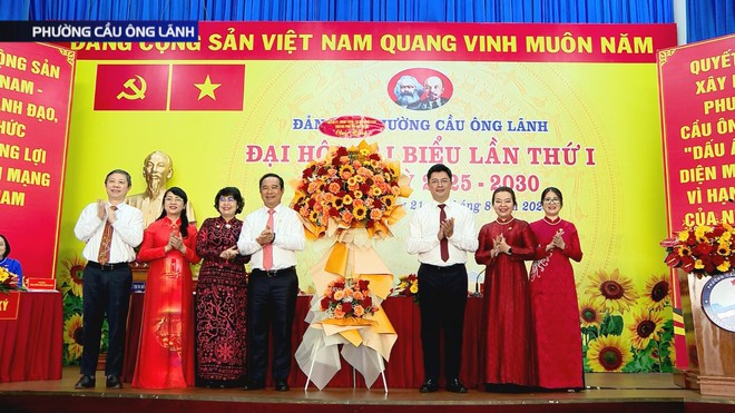 Đại hội đại biểu Đảng bộ phường Cầu Ông Lãnh lần thứ I, nhiệm kỳ 2025 - 2030- Ảnh 1. Đại hội đại biểu Đảng bộ phường Cầu Ông Lãnh lần thứ I, nhiệm kỳ 2025 - 2030- Ảnh 1.