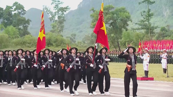 Các khối diễu binh, diễu hành Quân khu 7 sẵn sàng cho ngày hội lớn- Ảnh 1.