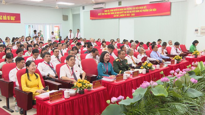 Phường Cầu Kiệu phát huy thế mạnh người dân hiến đất, nhà nước mở rộng hẻm  - Ảnh 2.