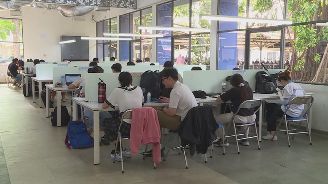 Điểm chuẩn đại học 2025: Nhiều ngành “hot” tăng so với năm 2024 - Ảnh 5.