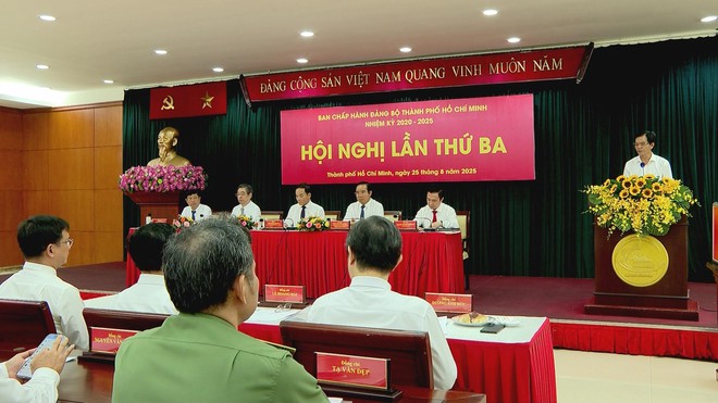 Đồng chí Dương Anh Đức giữ chức Trưởng Ban Tuyên giáo và Dân vận Thành ủy TP.HCM - Ảnh 1.