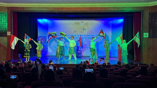 TP.HCM kỷ niệm 58 năm thành lập ASEAN và 30 năm Việt Nam gia nhập ASEAN- Ảnh 3.