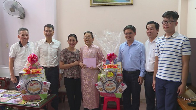 TP.HCM tri ân người có công cách mạng dịp 2/9 - Ảnh 2.