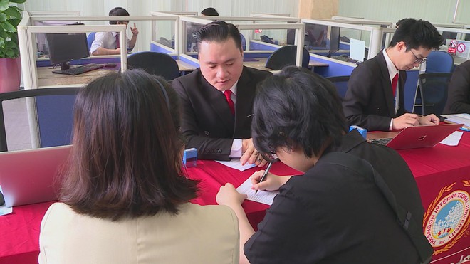 Năm học mới 2025–2026: Tân sinh viên thích nghi với tuyển sinh biến động - Ảnh 5.