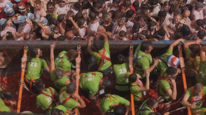 Khai mạc La Tomatina - lễ hội ném cà chua ở Bunol, Tây Ban Nha - Ảnh 8.