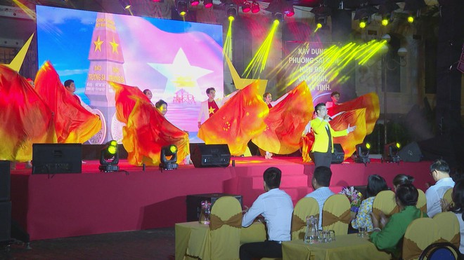 Phường Sài Gòn tổ chức chương trình nghệ thuật đặc sắc chào mừng Quốc Khánh - Ảnh 6.