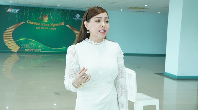 "Tiếng trống Mê Linh" giữa lòng Thành phố - Gala "Chuông vàng vọng cổ" 2025- Ảnh 1.