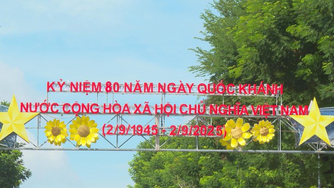 Sắc màu văn hóa dân gian tại Thảo Cầm Viên mừng Quốc khánh ngày 2/9 - Ảnh 1.