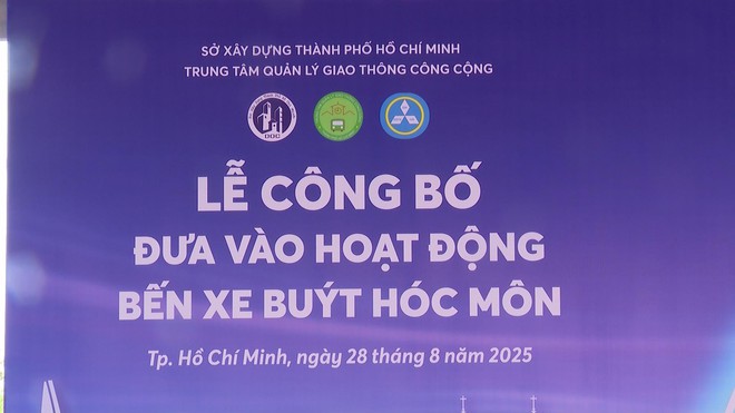 Khai trương bến xe buýt Hóc Môn – Điểm đậu mới khu Tây Bắc TP.HCM - Ảnh 1.