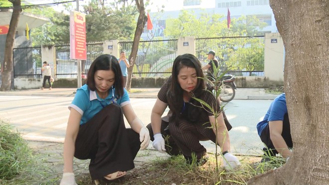 Hà Nội ra quân tổng vệ sinh môi trường - Ảnh 3.