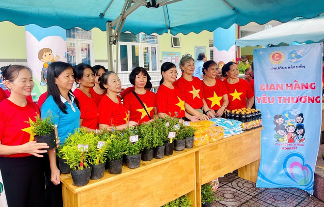 TP.HCM: Phát huy sức mạnh đại đoàn kết qua chuỗi hoạt động “Ngày hội non sông - Dân tộc kết đoàn”- Ảnh 19.
