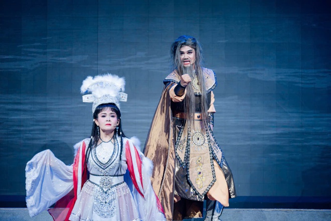 Nghệ sĩ Thanh Long cháy hết mình trong “Lửa nghề không tắt”- Ảnh 7. Nghệ sĩ Thanh Long cháy hết mình trong “Lửa nghề không tắt”- Ảnh 7.